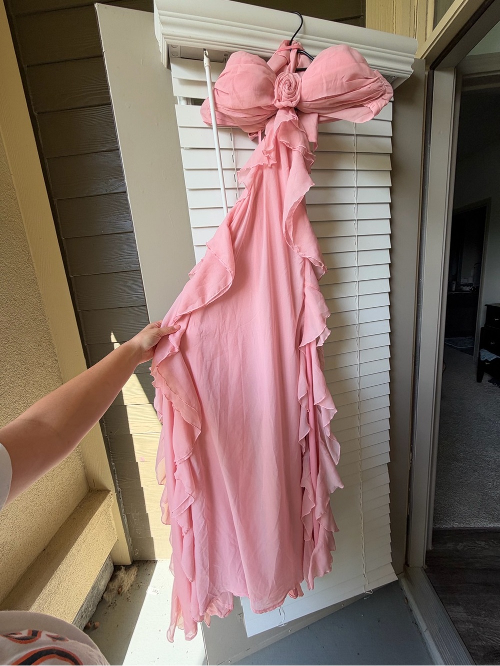 Selfie-Leslie Blush Santiago Cut-Out Ruffle Maxi Dress